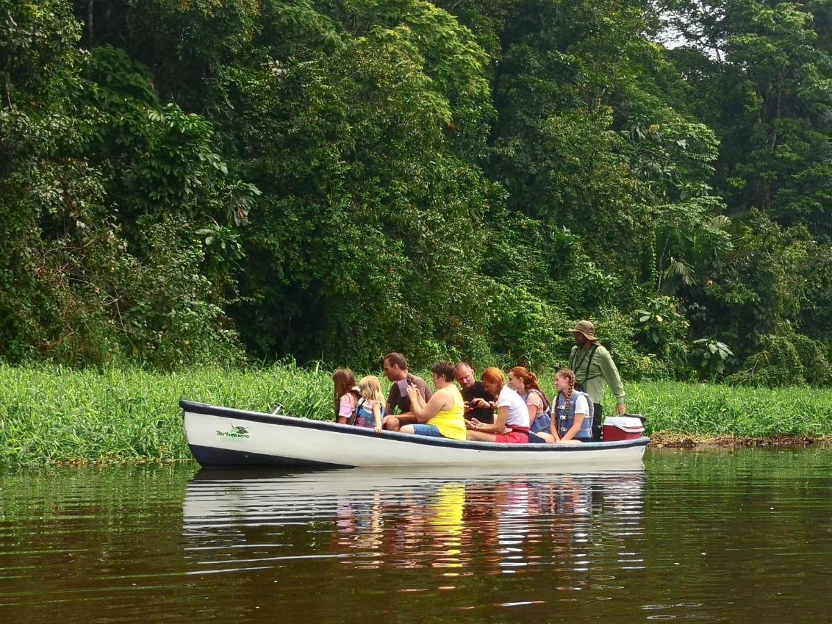 Tortuguero Adventures Guesthouse Экстерьер фото