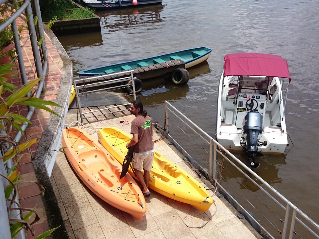 Tortuguero Adventures Guesthouse Экстерьер фото